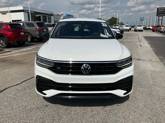 2022 Volkswagen Tiguan SE R-Line Black