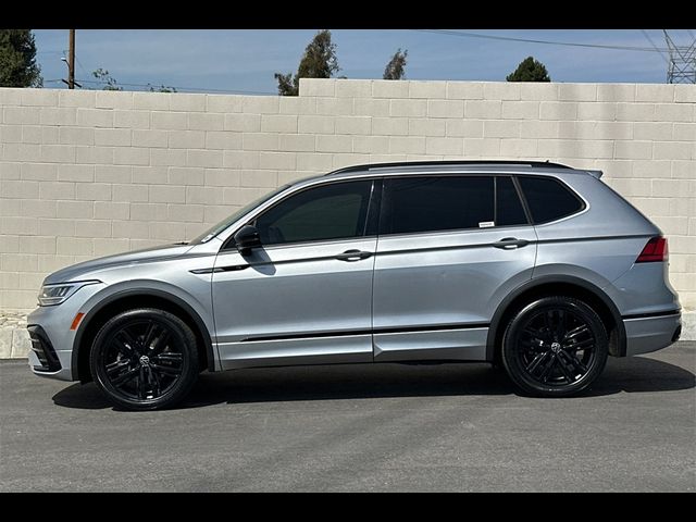 2022 Volkswagen Tiguan SE R-Line Black