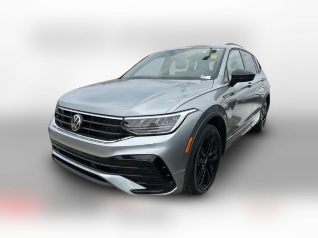 2022 Volkswagen Tiguan SE R-Line Black