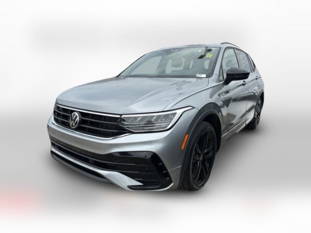 2022 Volkswagen Tiguan SE R-Line Black