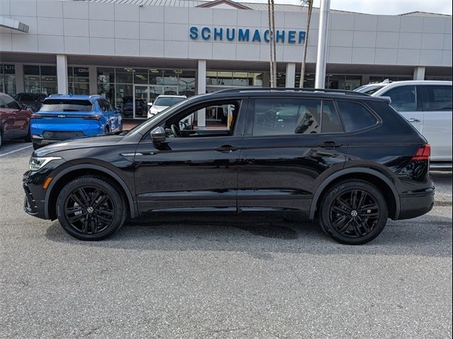 2022 Volkswagen Tiguan SE R-Line Black