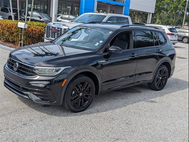 2022 Volkswagen Tiguan SE R-Line Black