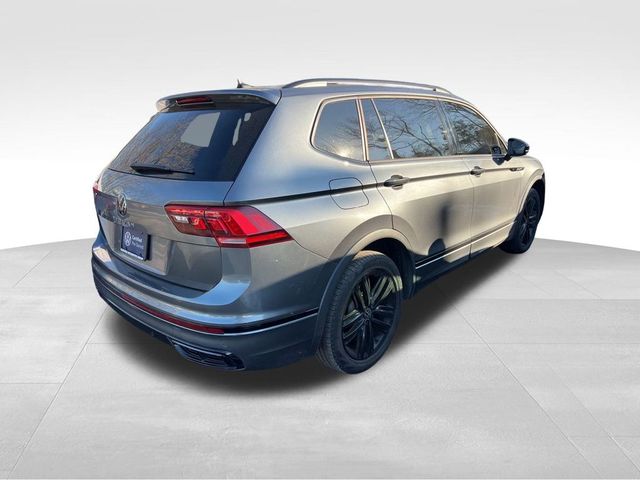 2022 Volkswagen Tiguan SE R-Line Black