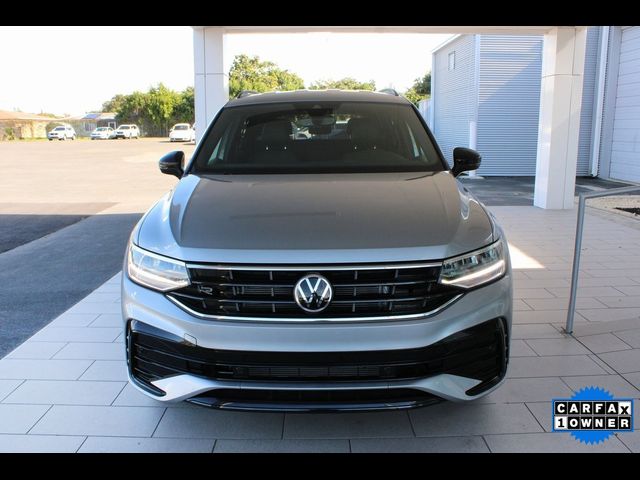 2022 Volkswagen Tiguan SE R-Line Black