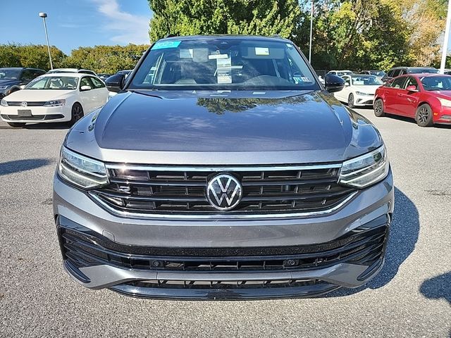 2022 Volkswagen Tiguan SE R-Line Black