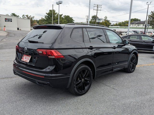 2022 Volkswagen Tiguan SE R-Line Black