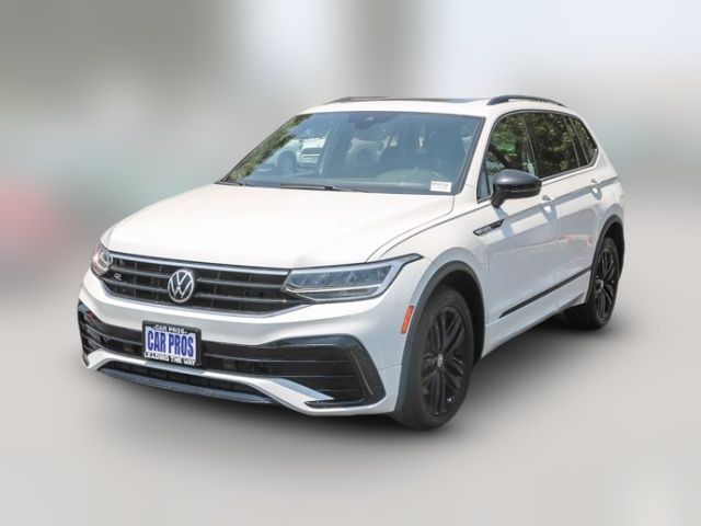 2022 Volkswagen Tiguan SE R-Line Black
