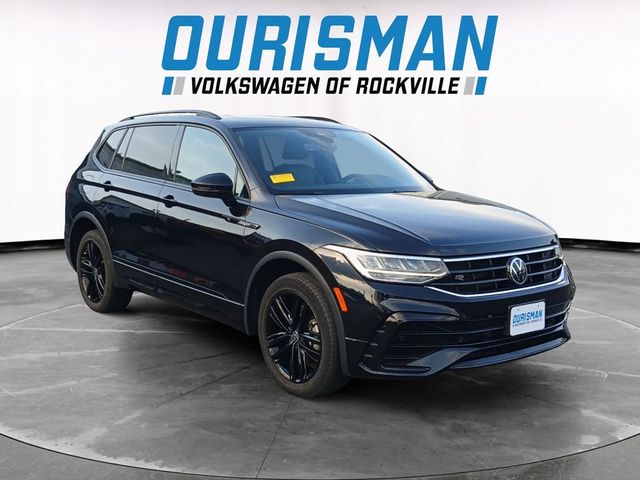 2022 Volkswagen Tiguan SE R-Line Black