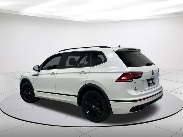 2022 Volkswagen Tiguan SE R-Line Black