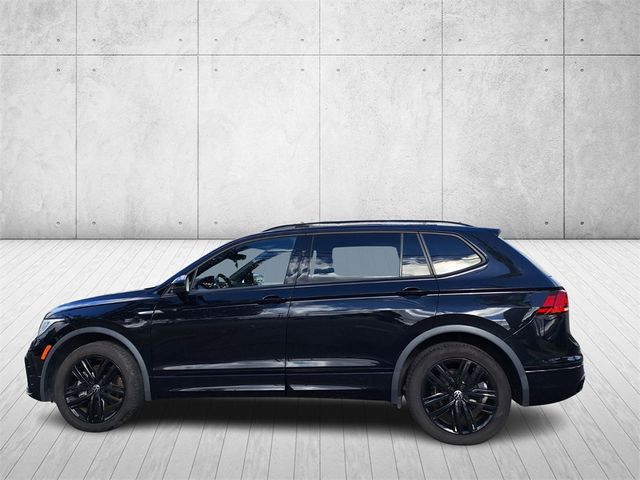 2022 Volkswagen Tiguan SE R-Line Black