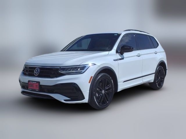 2022 Volkswagen Tiguan SE R-Line Black