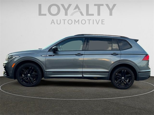 2022 Volkswagen Tiguan SE R-Line Black