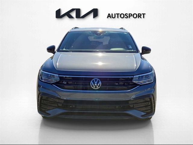 2022 Volkswagen Tiguan SE R-Line Black