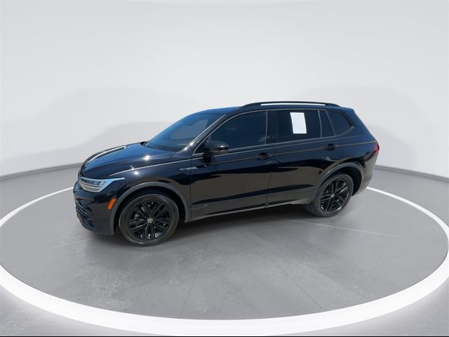 2022 Volkswagen Tiguan SE R-Line Black