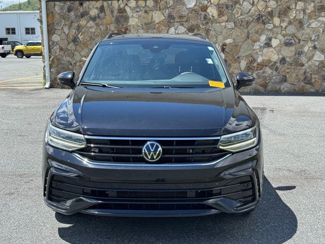2022 Volkswagen Tiguan SE R-Line Black