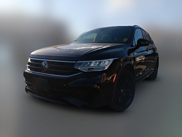 2022 Volkswagen Tiguan SE R-Line Black