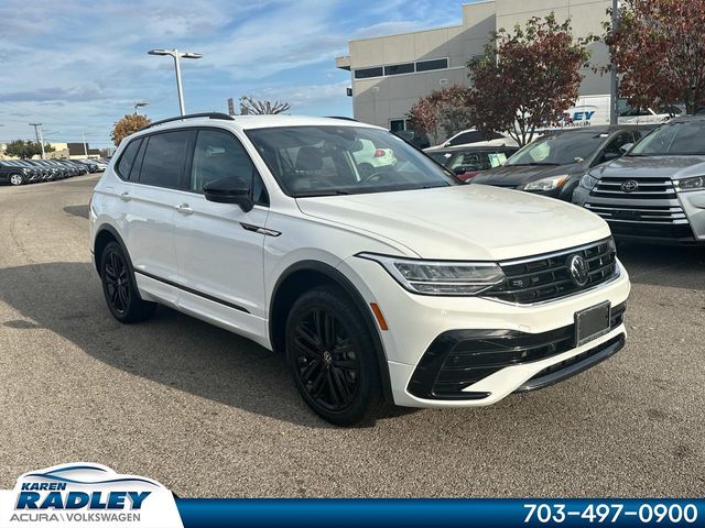 2022 Volkswagen Tiguan SE R-Line Black