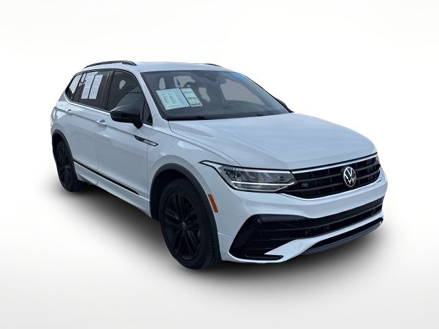 2022 Volkswagen Tiguan SE R-Line Black