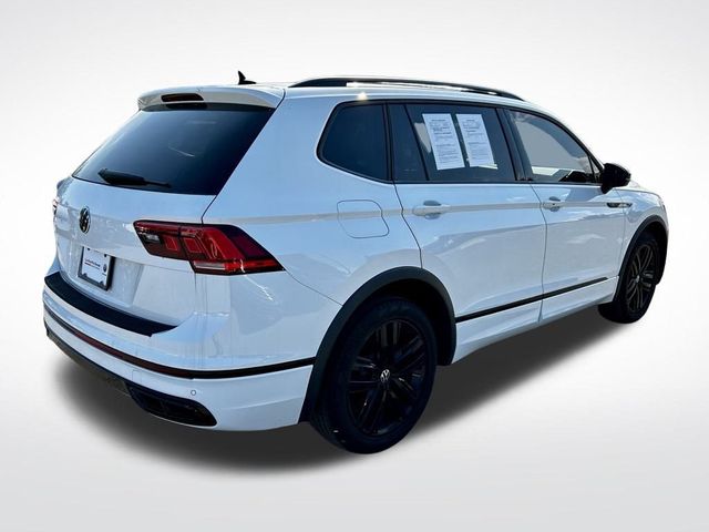 2022 Volkswagen Tiguan SE R-Line Black