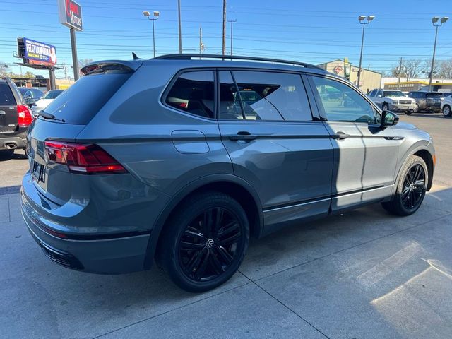 2022 Volkswagen Tiguan SE R-Line Black