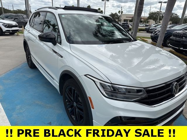 2022 Volkswagen Tiguan SE R-Line Black