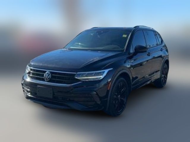 2022 Volkswagen Tiguan SE R-Line Black