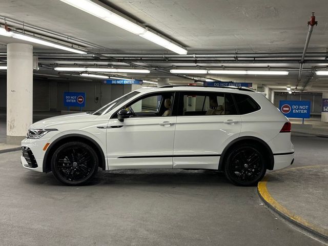 2022 Volkswagen Tiguan SE R-Line Black