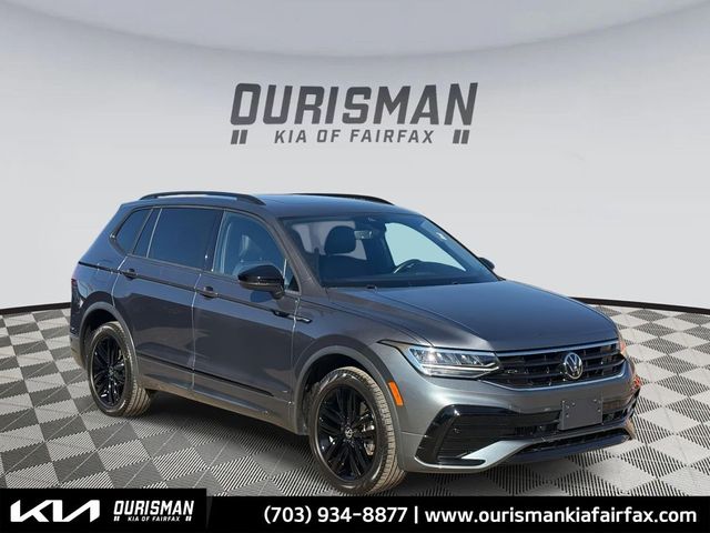 2022 Volkswagen Tiguan SE R-Line Black