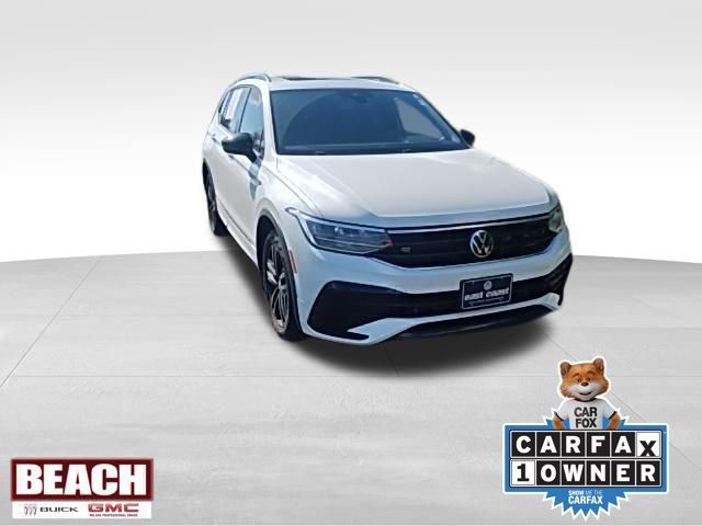 2022 Volkswagen Tiguan SE R-Line Black