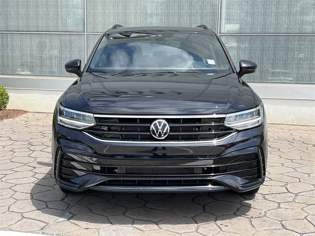 2022 Volkswagen Tiguan SE R-Line Black