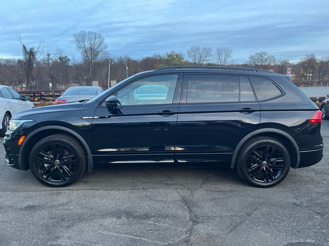 2022 Volkswagen Tiguan SE R-Line Black