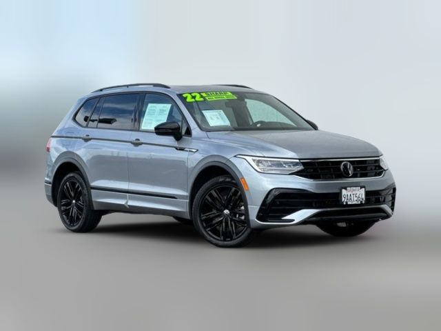 2022 Volkswagen Tiguan SE R-Line Black