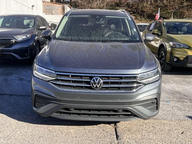 2022 Volkswagen Tiguan SE