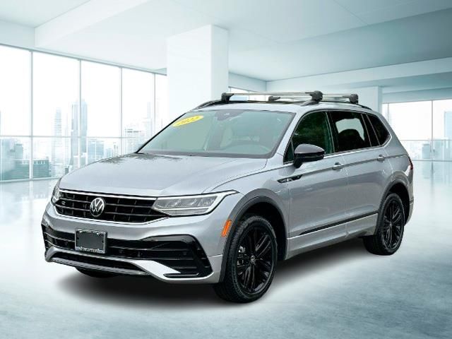 2022 Volkswagen Tiguan SE R-Line Black