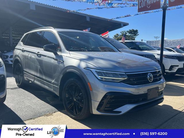 2022 Volkswagen Tiguan SE R-Line Black