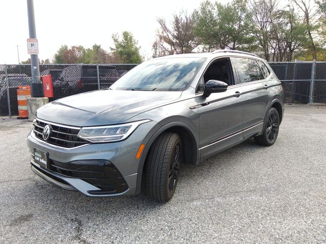 2022 Volkswagen Tiguan SE R-Line Black