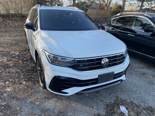 2022 Volkswagen Tiguan SE R-Line Black