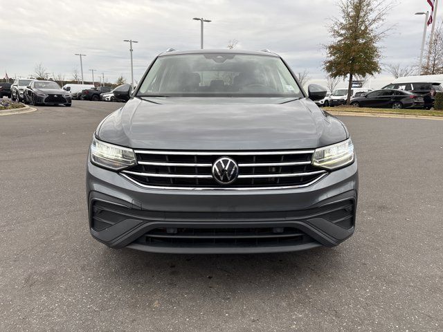 2022 Volkswagen Tiguan SE
