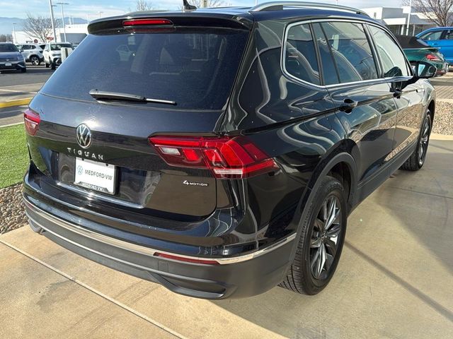 2022 Volkswagen Tiguan SE