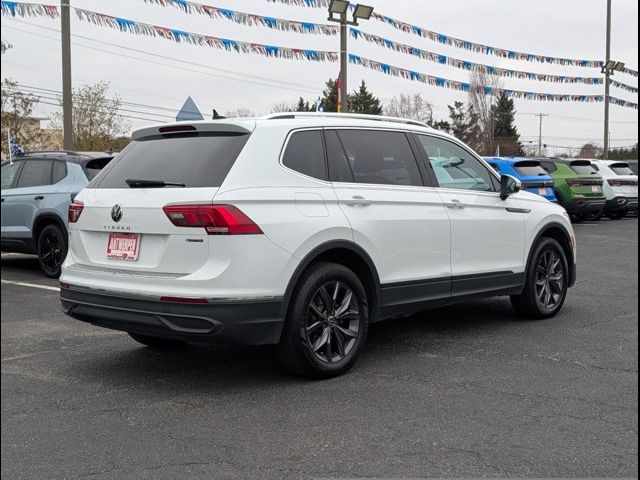 2022 Volkswagen Tiguan SE