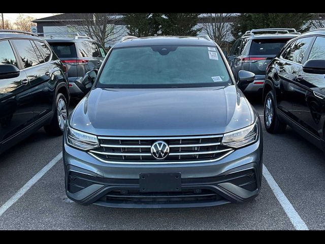 2022 Volkswagen Tiguan SE