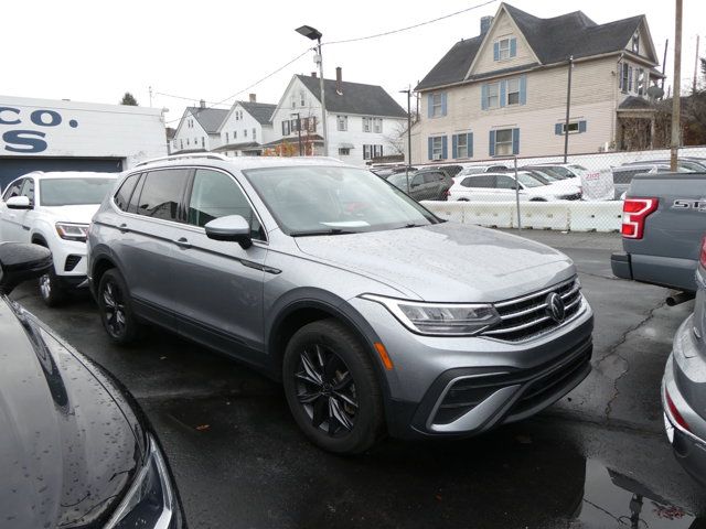 2022 Volkswagen Tiguan SE