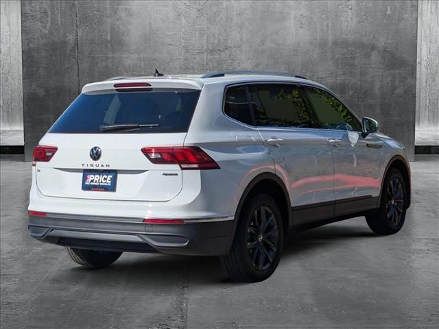 2022 Volkswagen Tiguan SE
