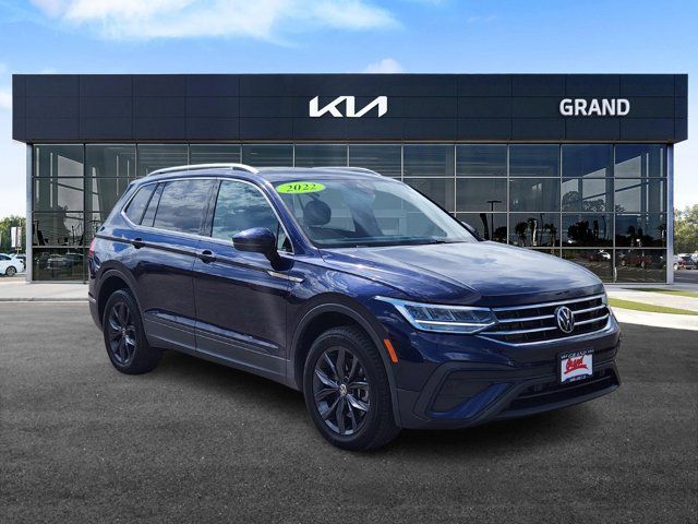 2022 Volkswagen Tiguan SE