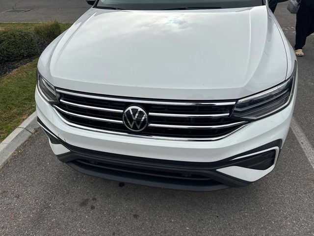 2022 Volkswagen Tiguan SE