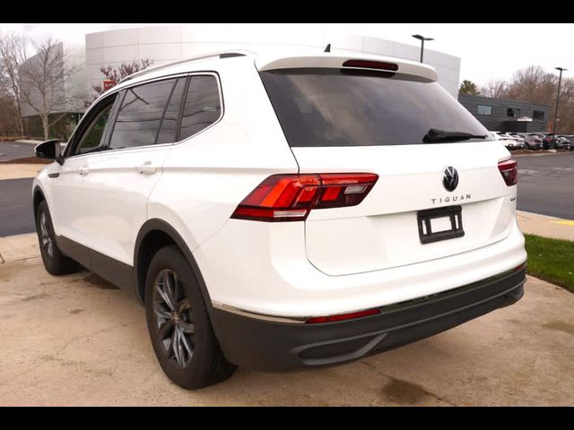 2022 Volkswagen Tiguan SE