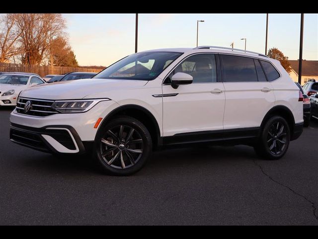 2022 Volkswagen Tiguan SE