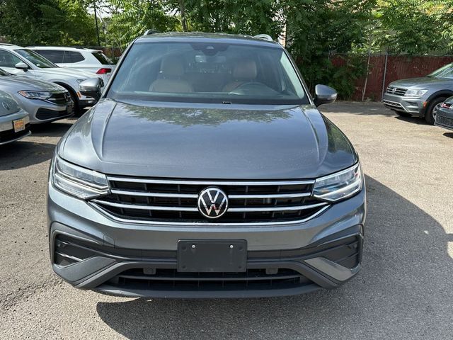 2022 Volkswagen Tiguan SE