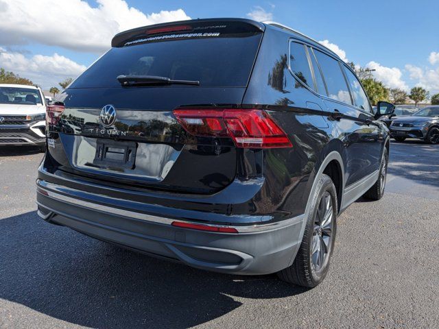 2022 Volkswagen Tiguan SE