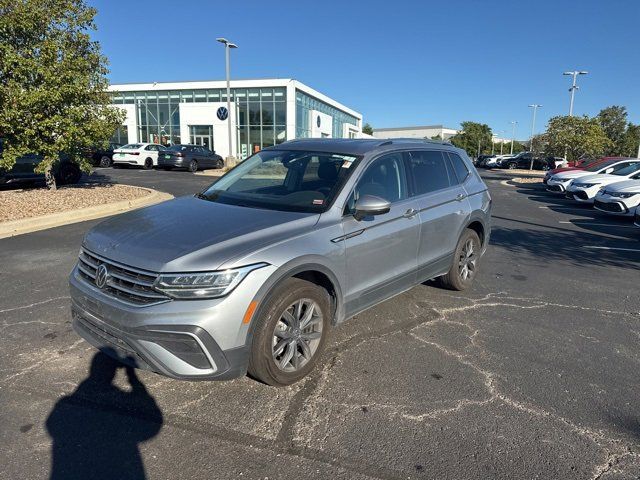 2022 Volkswagen Tiguan SE